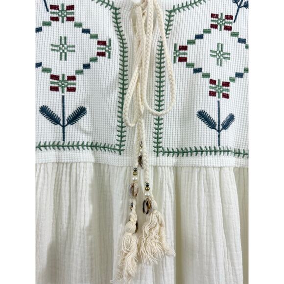 POL Ivory Embroidered Mini Dress Size L Boho Tassel Tie Balloon Sleeve - Picture 10 of 13